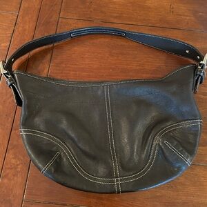 Coach SoHo Hobo Bag. Vintage Black Leather Shoulder Bag.